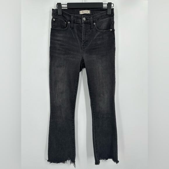 Madewell | Cali Demi-Boot Jeans in Berkeley Black: Chewed-Hem Edition Size 25 - Picture 2 of 7